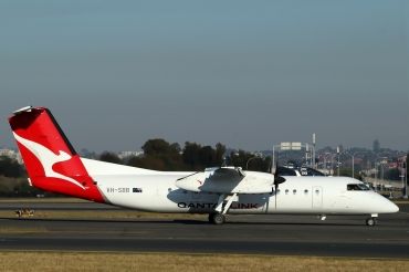 VH-SBB (539) 1999 Bombardier Dash 8-Q311