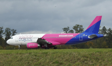 HA-LWC (4323) 2010 Airbus A320-232