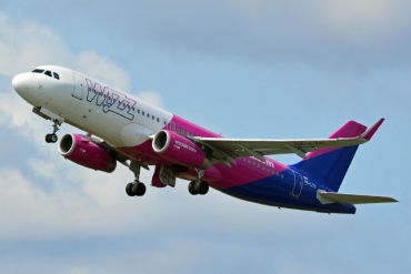 HA-LYC (6098) 2014 Airbus A320-232(WL)