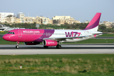 HA-LYV (3741) 2008 Airbus A320-232