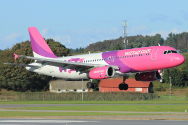 HA-LWF (3562) 2008 Airbus A320-232