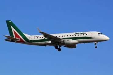 EI-RDH (cn 17000339) Embraer 170-200STD