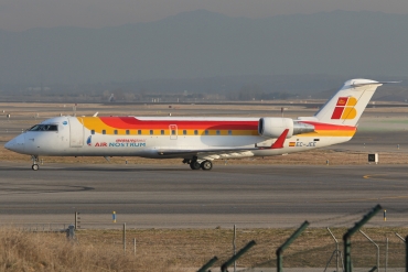 EC-JEE (cn 7989) Bombardier CRJ200ER