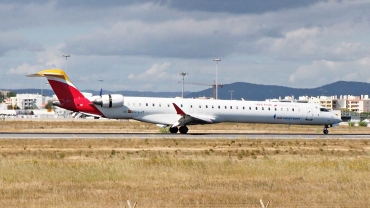 EC-LJT (19005) 2011 Bombardier CRJ-1000