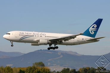 ZK-NBB (cn 23327) Boeing 767-219/ER