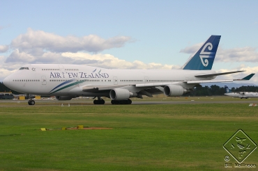 ZK-NBV (cn 26910) Boeing 747-419