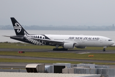 ZK-OKF (cn 34378) Boeing 777-219ER