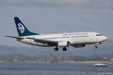 ZK-NGE (cn 28733) Boeing 737-3U3