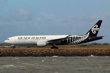 ZK-OKE (cn 32712) Boeing 777-219ER