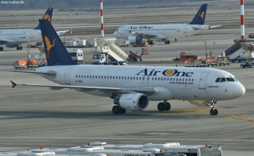 EI-DSU (3563) 2008 Airbus A320-216