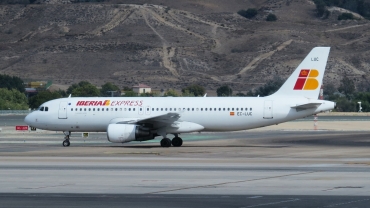 EC-LUC (1059) 1999 Airbus A320-214