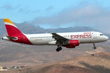 EC-LEA (1099) 1999 Airbus A320-214