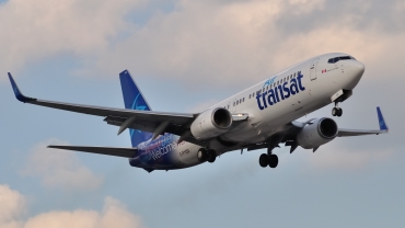 C-FYQO (29934) 2002 Boeing 737-8AS(WL)