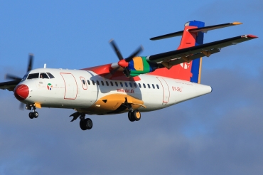 OY-JRJ ( 036 ) 1986 ATR-42-320