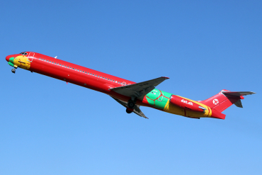 OY-RUE (49936) 1990 McDonnell Douglas MD-83