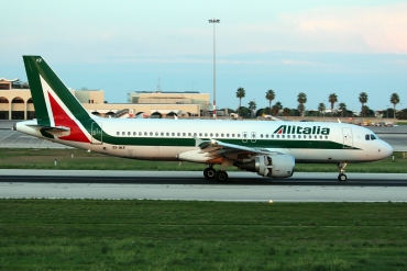 EI-IKF (1473) 2001 Airbus A320-214