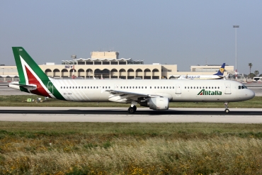 EI-IXH (940) 1999 Airbus A321-112
