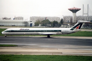 I-DAWD, (cn 49199), McDonnell Douglas MD-82