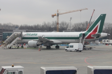 EI-DSC (2995) 2006 Airbus A320-216