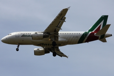 EI-IMF (2083) 2003 Airbus A319-112