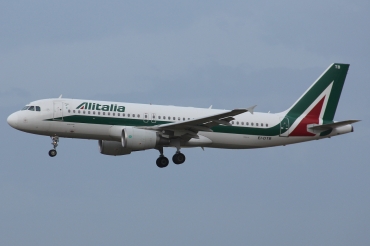 EI-DTB (3815) 2009 Airbus A320-216