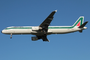 I-BIXE (cn 0488) Airbus A321-112