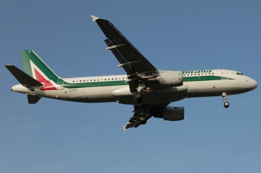 EI-DTI (3976) 2009 Airbus A320-216