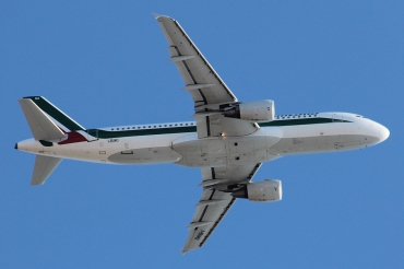 I-BIKI (1138) 1999 Airbus A320-214