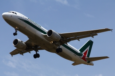 EI-IKL (1489) 2001 Airbus A320-214