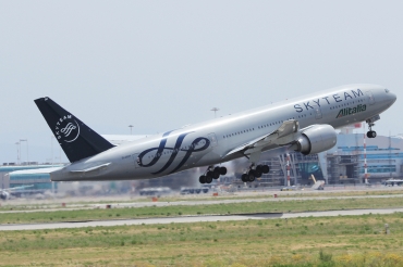 EI-DDH (32784) 2004 Boeing 777-243ER