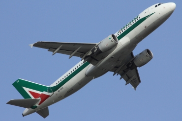 EI-DTC, (cn 3831), Airbus A320-216