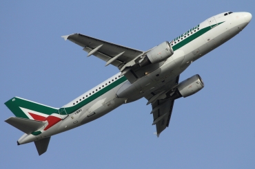 I-BIKI (1138) 1999 Airbus A320-214