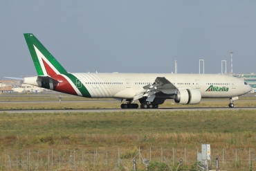 I-DISU (32858) 2002 Boeing 777-243ER