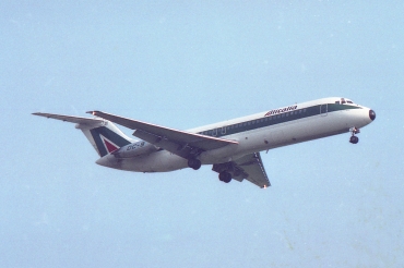 I-RIZF (cn 47519) McDonnell Douglas DC-9-32