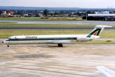 I-DAWG (49201) 1984 McDonnell Douglas MD-82