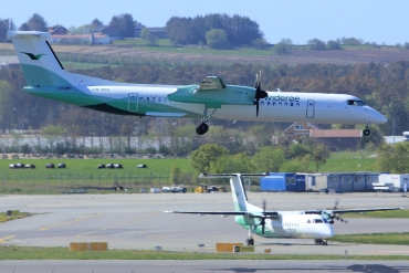 LN-RDV (4054) 2001 Bombardier Dash 8-Q402