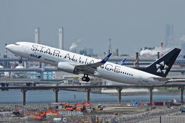 JA51AN (cn 33886) Boeing 737-881