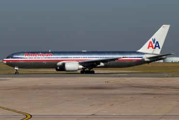 N384AA (cn 26996) Boeing 767-323ER