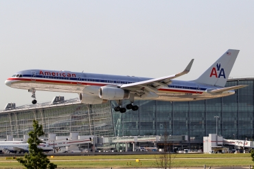 N187AN (32381) 2001 Boeing 757-223 WL