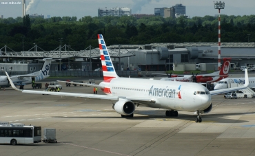N395AN (cn 29432) Boeing 767-323ER