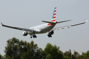 N271AY (323) 2000 Airbus A330-323