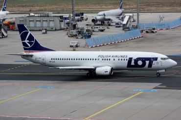 SP-LLE (27914) 1996 Boeing 737-45D