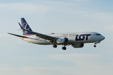 SP-LVB (64068) 2017 Boeing 737-8 MAX