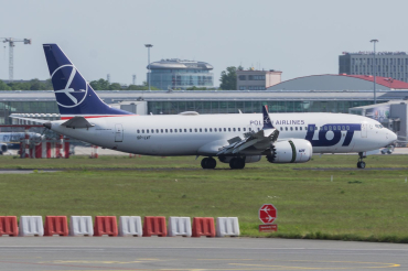 SP-LVF (43320) 2018 Boeing 737-8 MAX