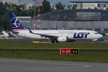 SP-LVM (65187) 2022 Boeing 737-8 MAX