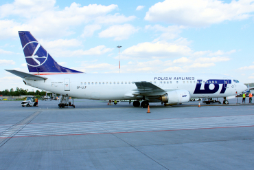 SP-LLF (28752) 1997 Boeing 737-45D