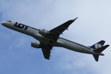 SP-LNB (19000444) Embraer 190-200LR