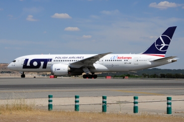 SP-LRF (35942) 2014 Boeing 787-8 Dreamliner