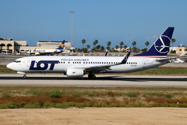 SP-LWF (36825) 2011 Boeing 737-86N(WL)