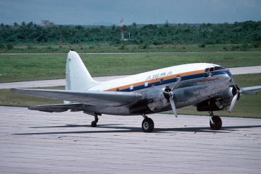 HI-495CT (261) 1945 Curtiss C-46A Commando